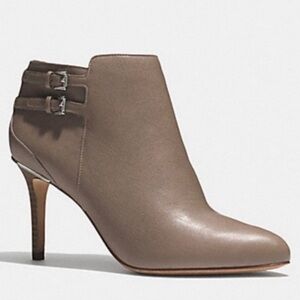 Coach Daphney Heeled Leather Booties Women's Size 9.5